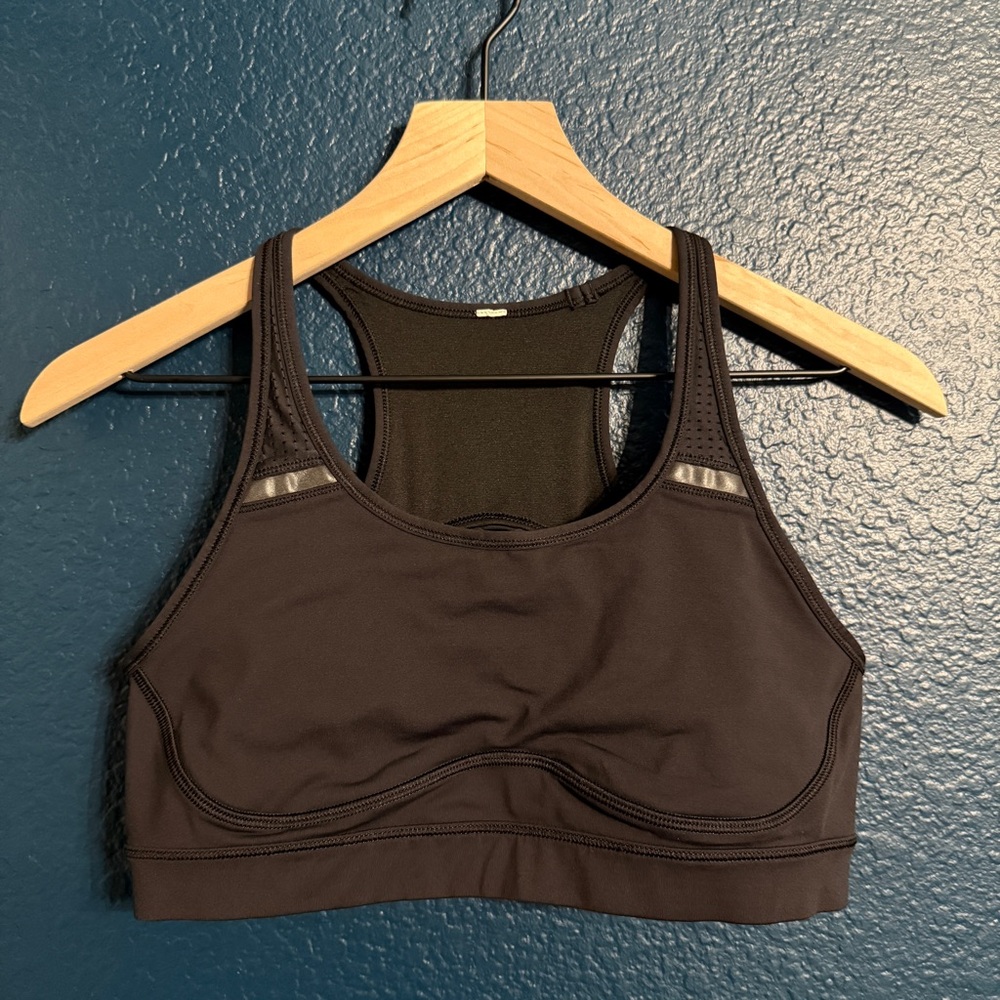 Lululemon cute Black Sports Bra